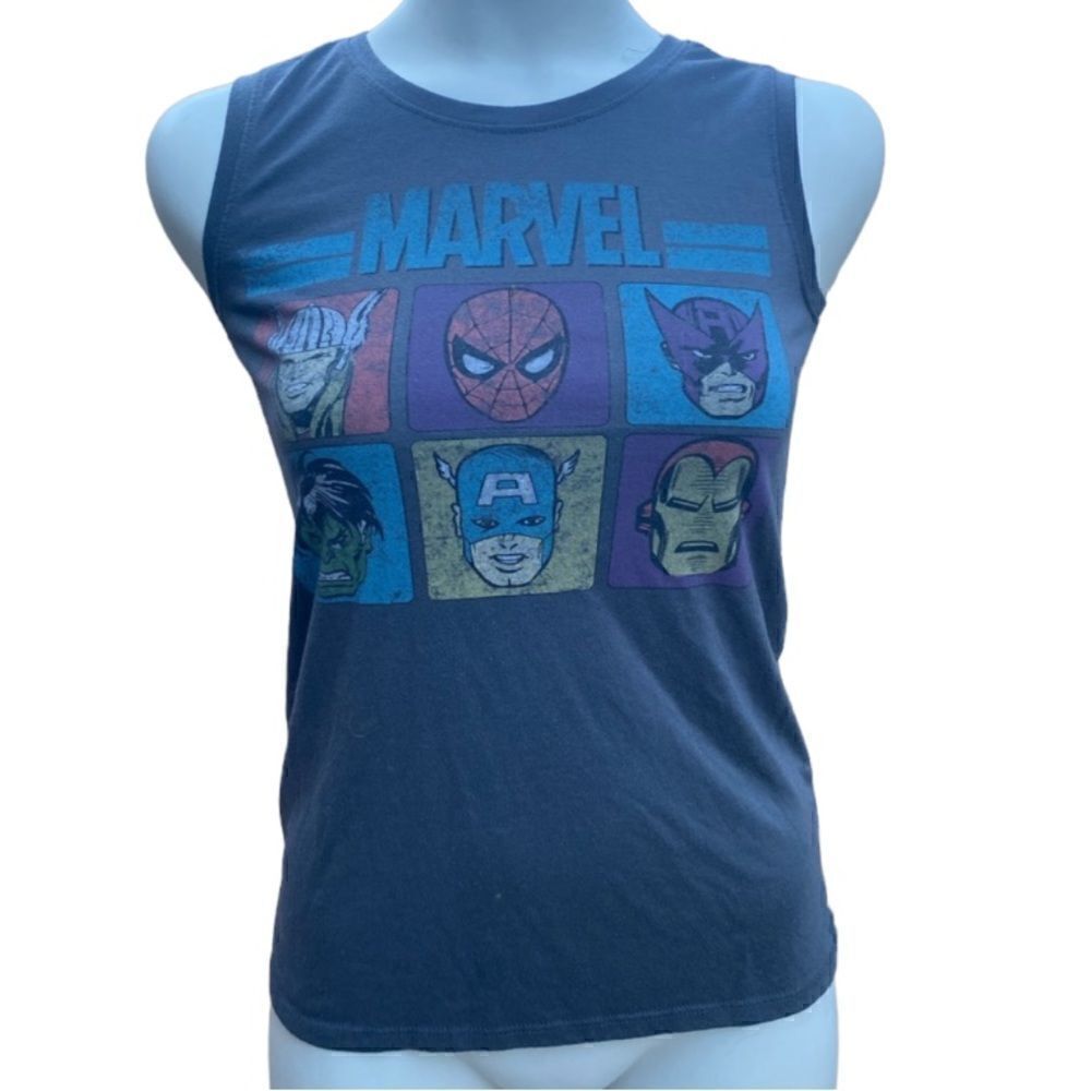 Marvel woman’s top in size small